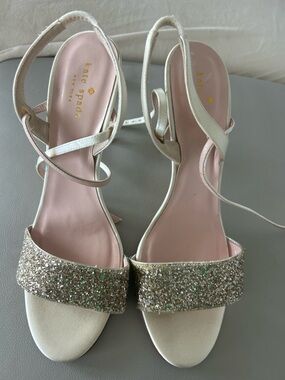 New-no box Kate Spade  Ivory Heeled Sandals with Pink Insole and Glitter Band